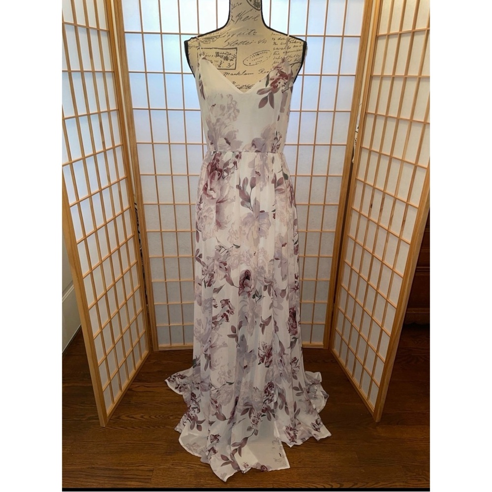 Women’s Floral Maxi Dress Size Medium Sleeveless Fit & Flare Side Slit Silky